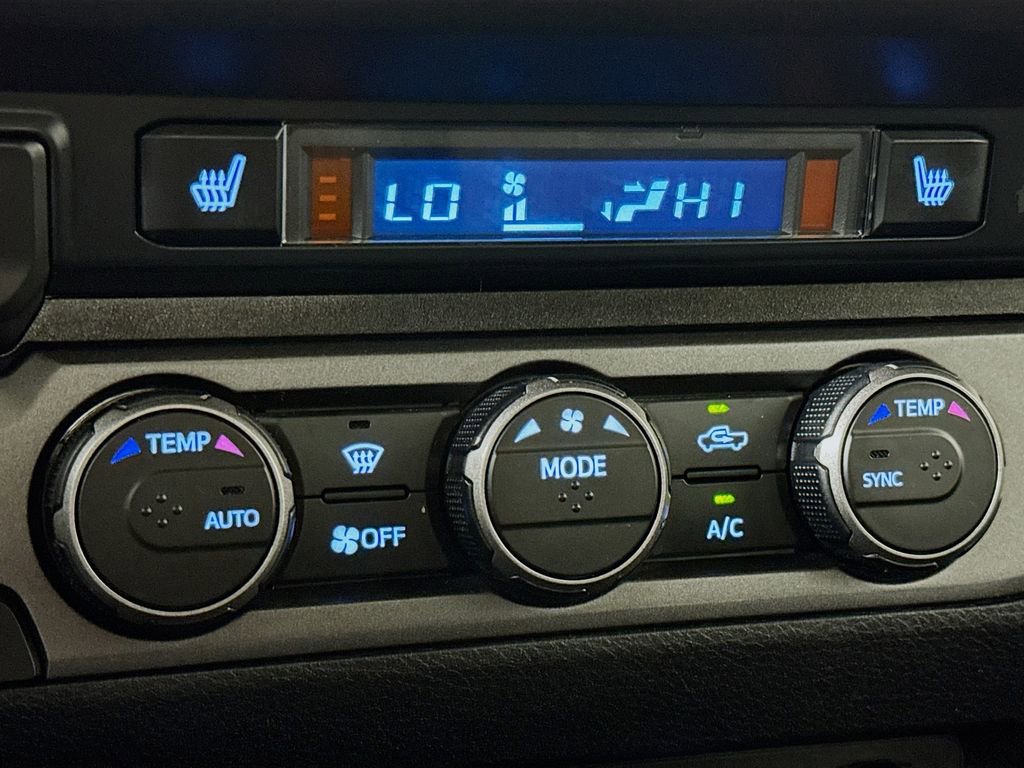 Used 2021 Toyota Tacoma TRD Sport image 17