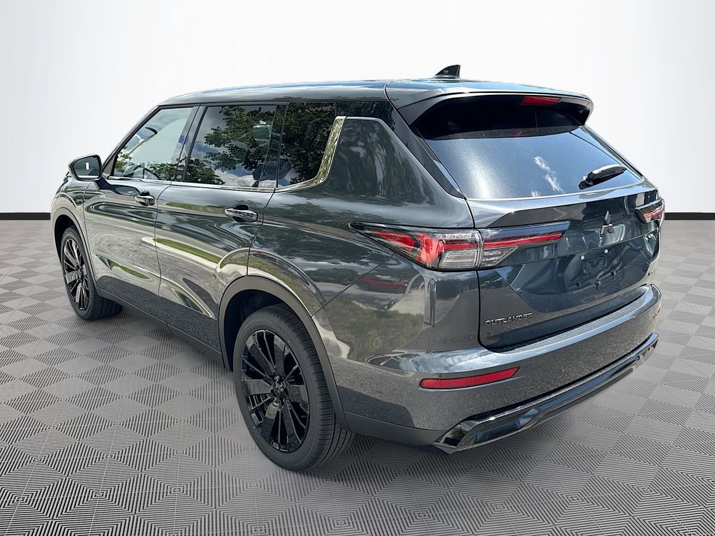 New 2026 Mitsubishi Outlander LE FWD image 5
