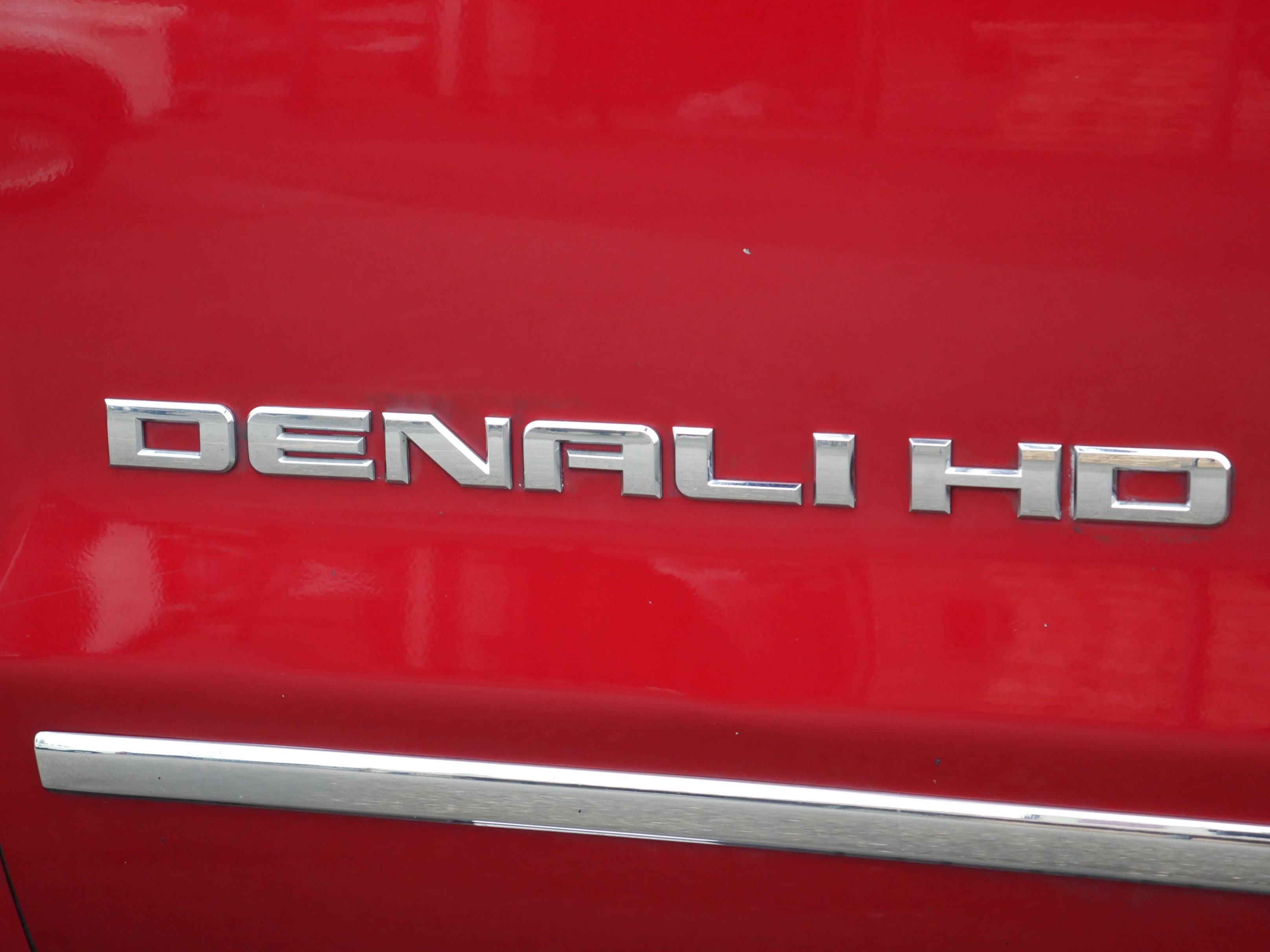 Used 2019 GMC Sierra 2500 Denali image 16