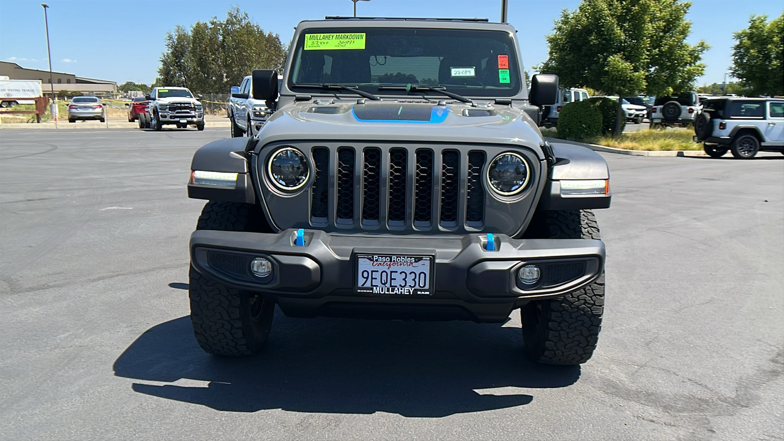 Used 2023 Jeep Wrangler Unlimited Rubicon 4xe w/ Cold Weather Group AWD/4WD image 8