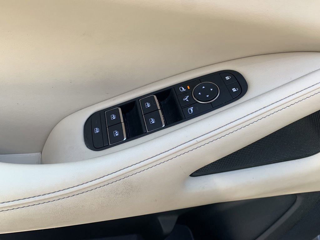 Used 2022 INFINITI QX60 Luxe w/ Cargo Package image 9