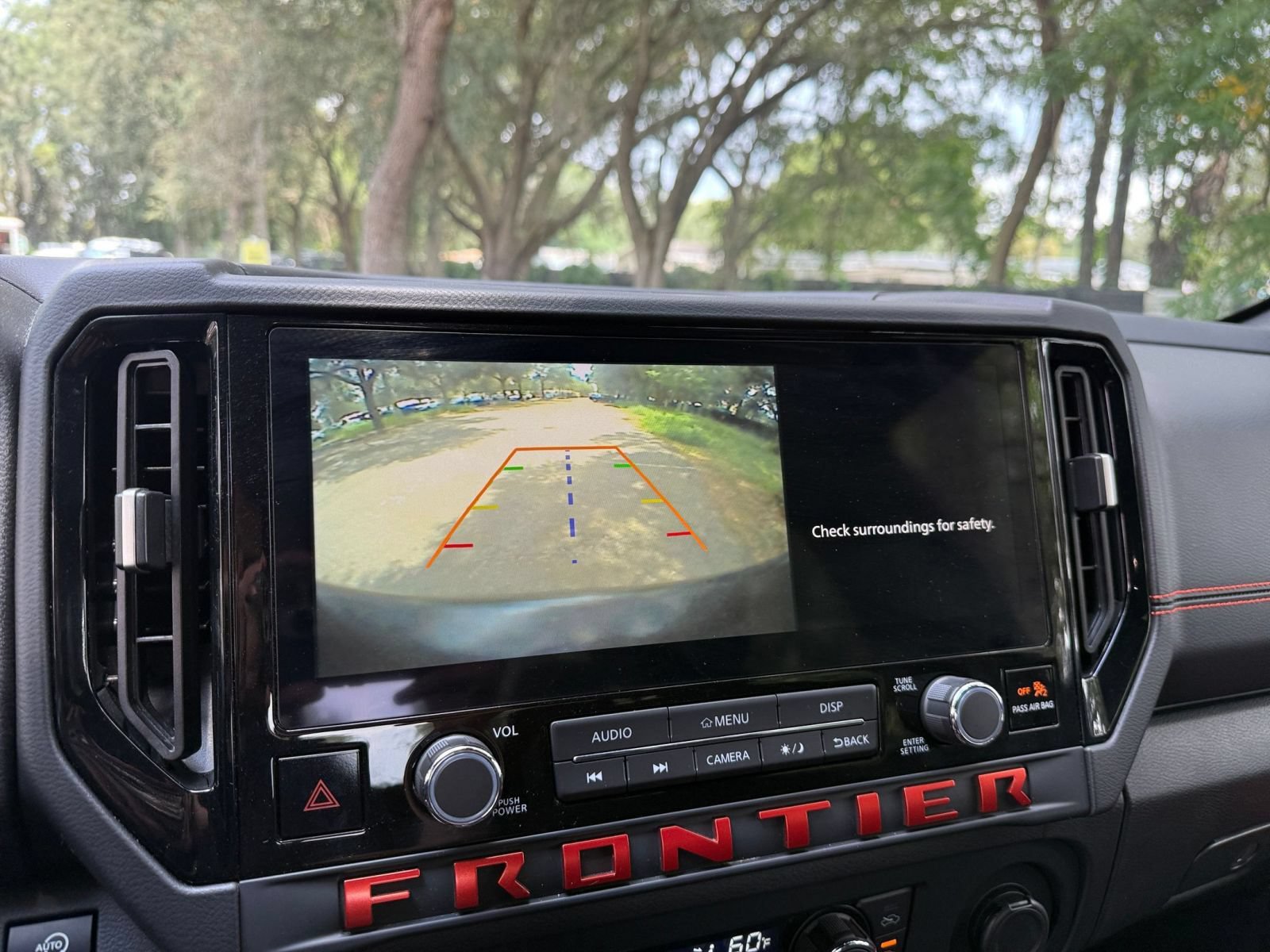 Used 2026 Nissan Frontier PRO-4X AWD/4WD image 16