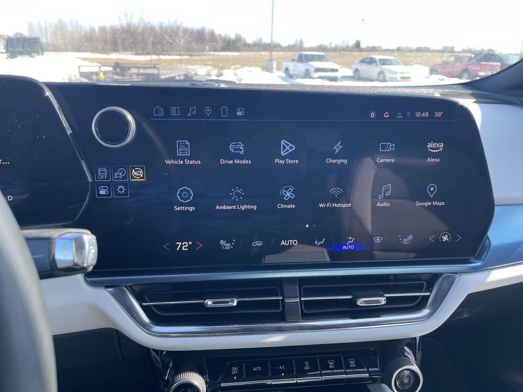 Used 2025 Chevrolet Equinox EV LT image 24