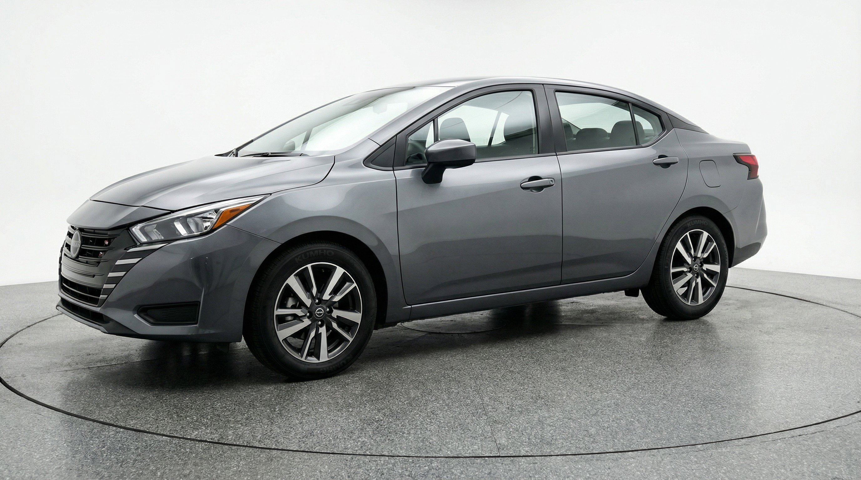 Used 2025 Nissan Versa SV FWD image 3