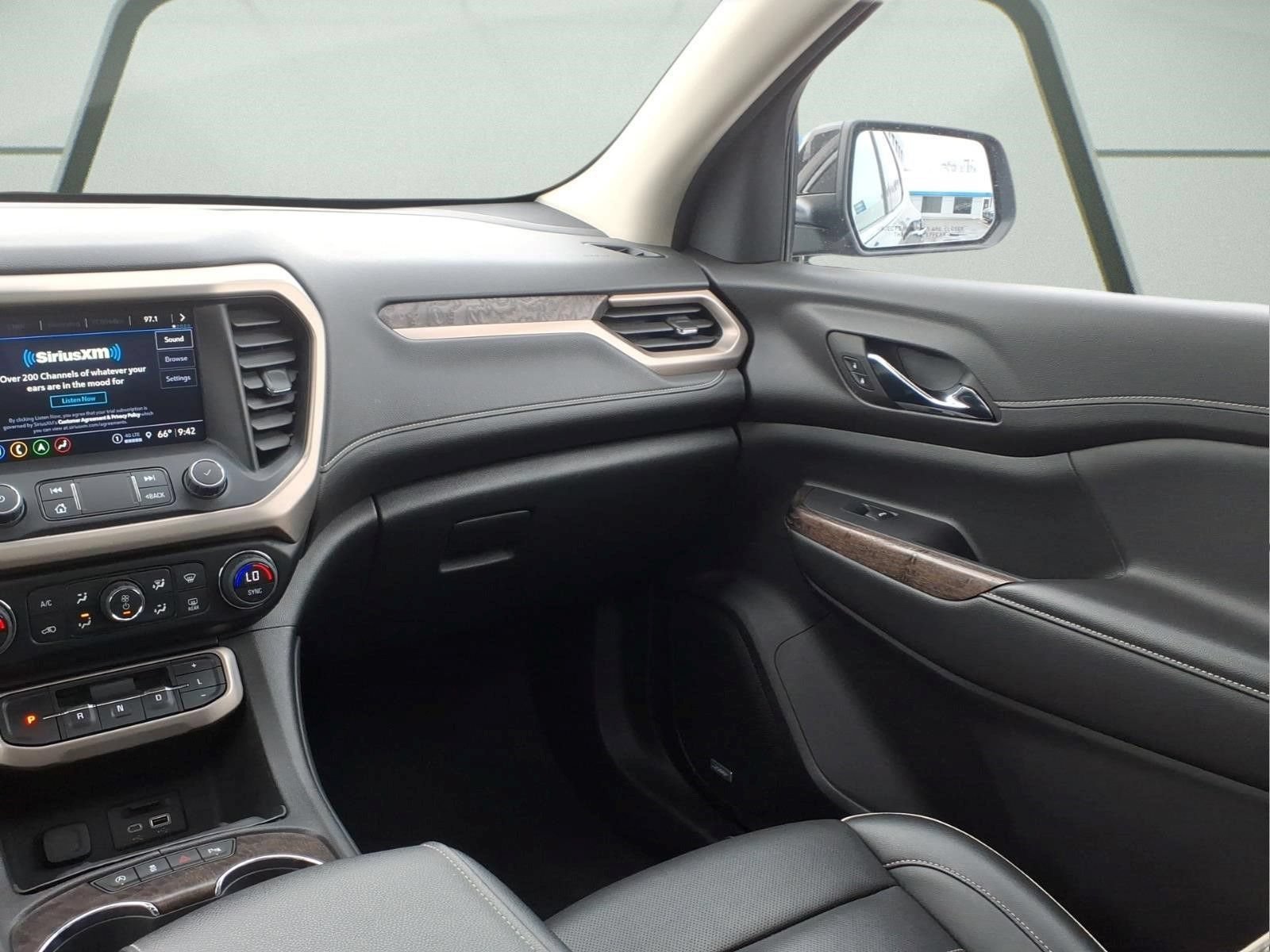 Used 2023 GMC Acadia Denali w/ Black Diamond Edition AWD/4WD image 12