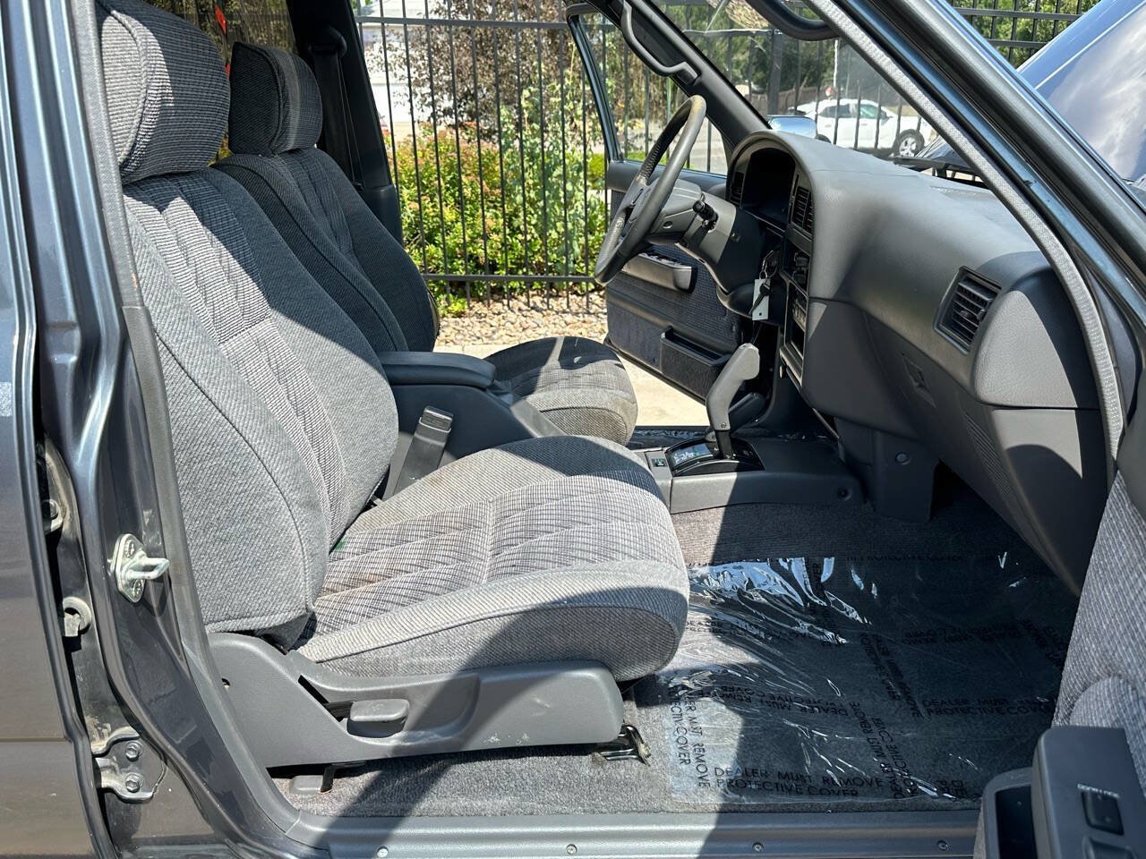 Used 1993 Toyota 4Runner SR5 AWD/4WD image 31