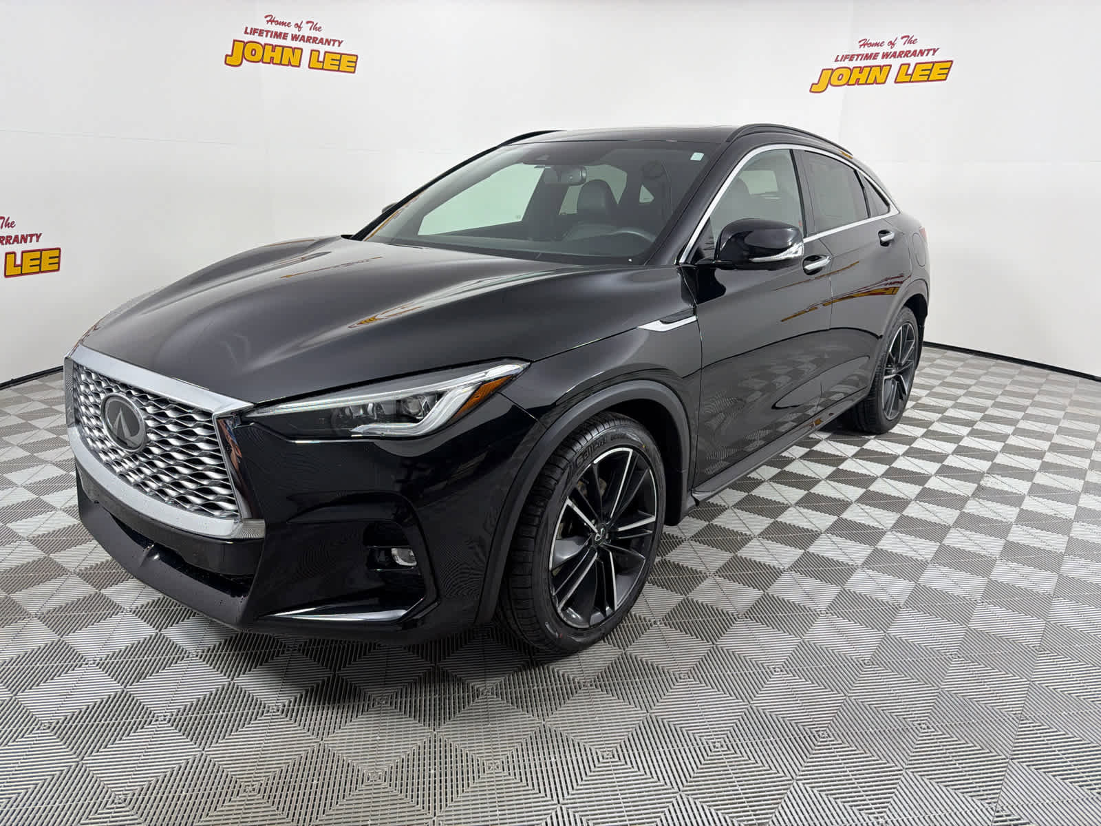 Used 2022 INFINITI QX55 Essential w/ Proassist Package image 1
