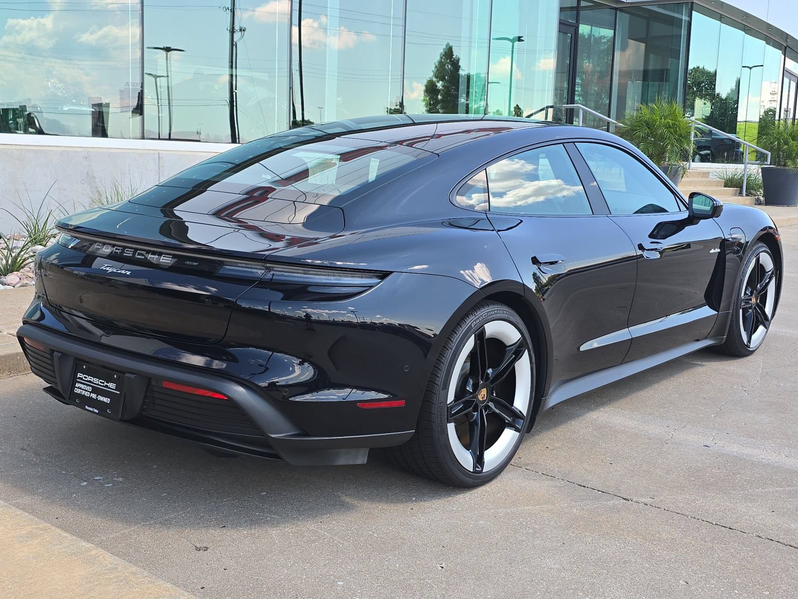 Certified 2025 Porsche Taycan RWD image 7