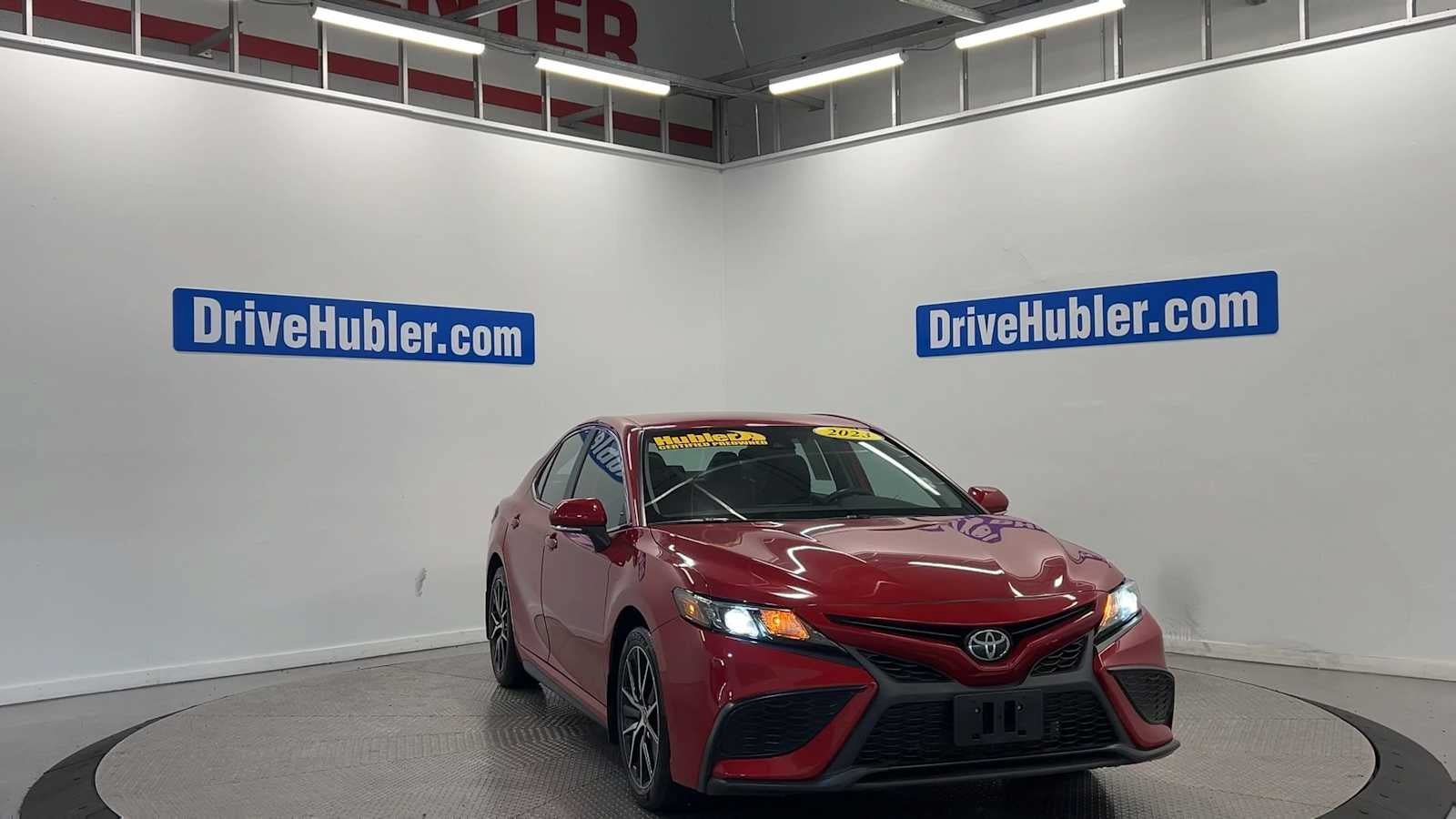 Used 2023 Toyota Camry SE w/ Blackout Package (TMS) FWD image 5