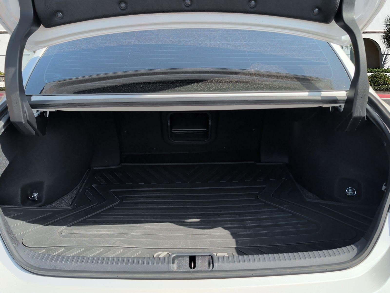 Used 2024 Lexus ES 350 w/ Premium Package FWD image 28