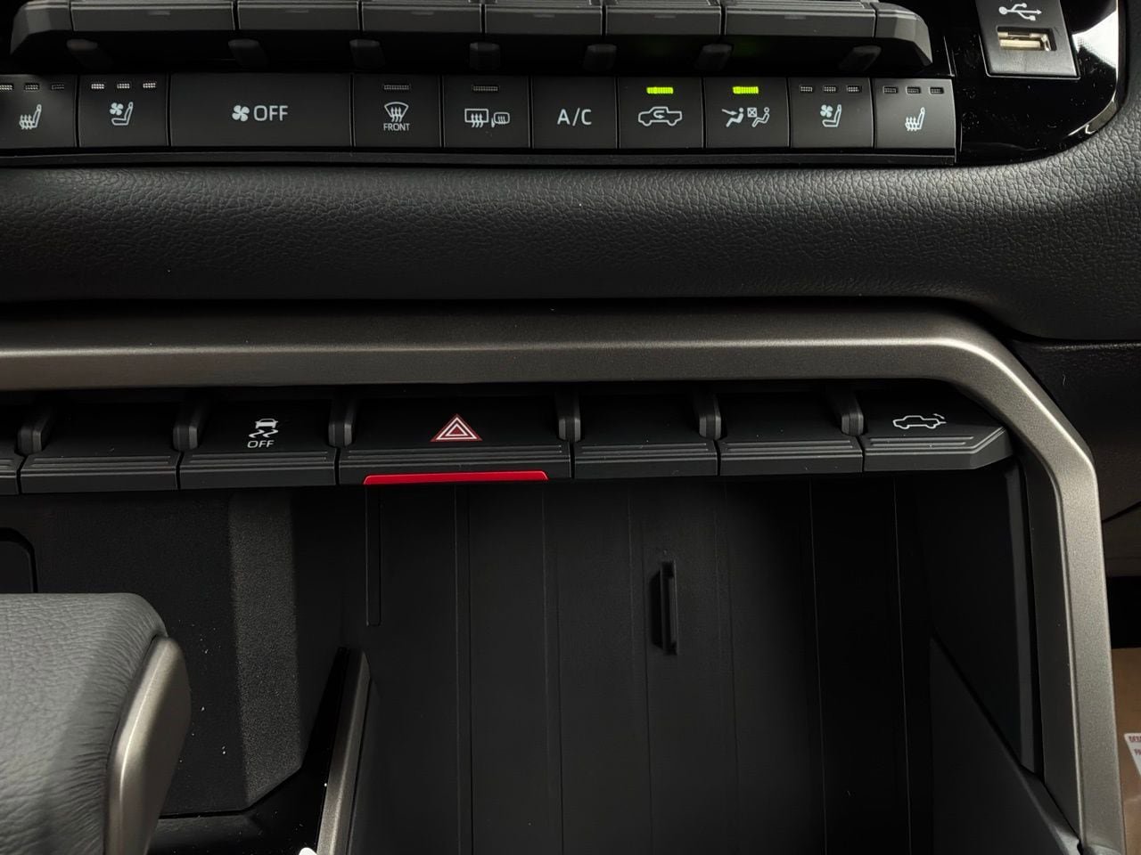 New 2026 Toyota Tundra Limited AWD/4WD image 24