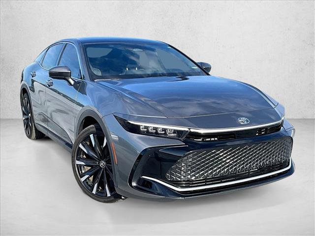 Used 2023 Toyota Crown Platinum image 12