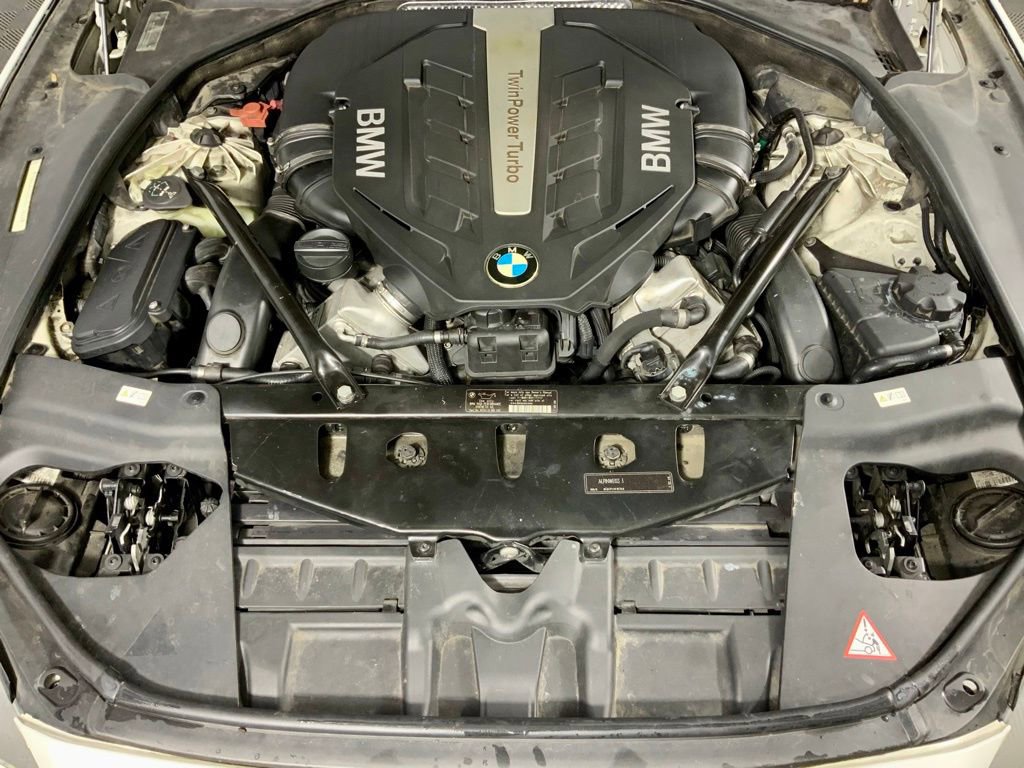 Used 2012 BMW 650i Convertible image 6