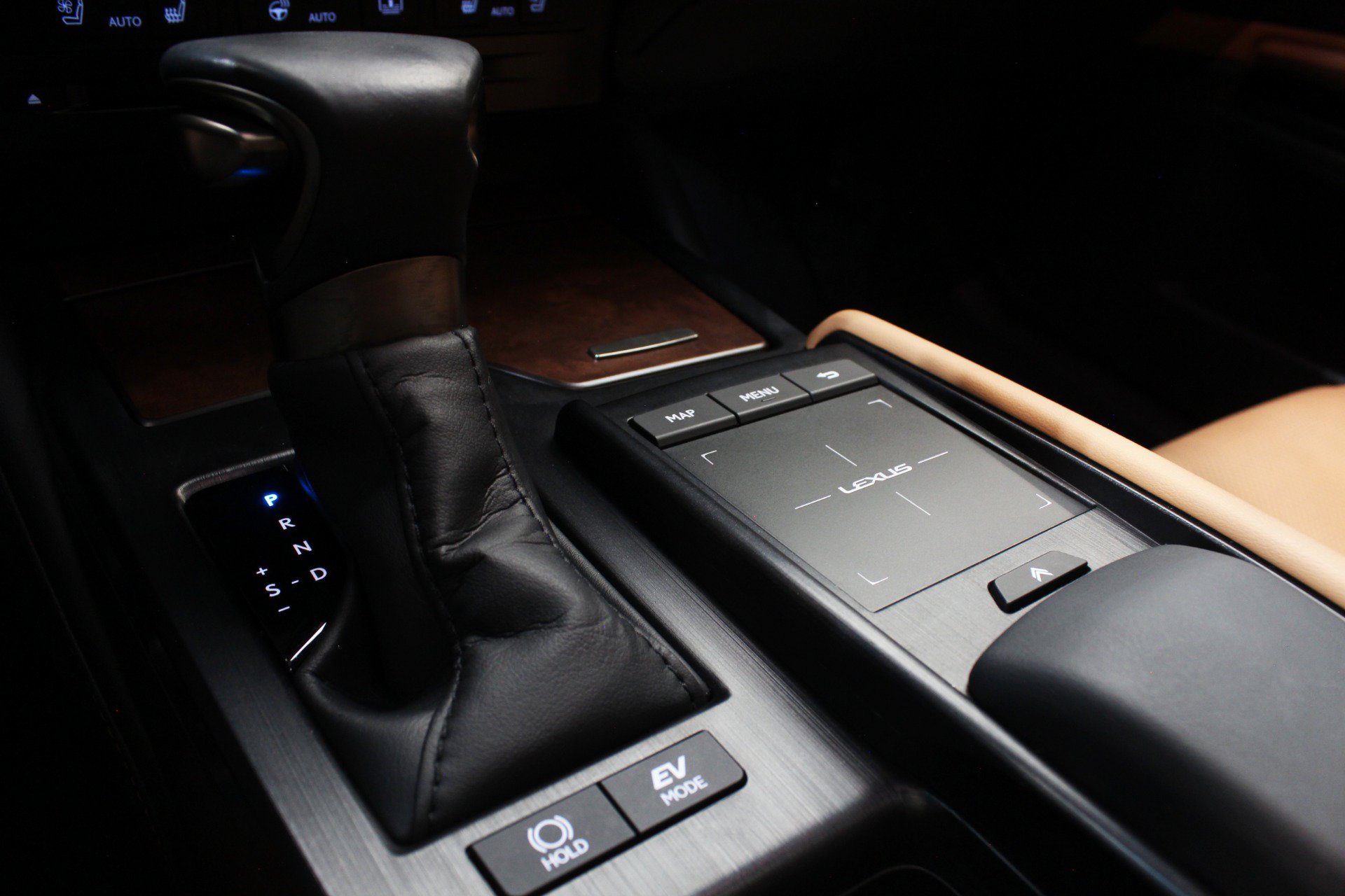Used 2022 Lexus ES 300h Ultra Luxury w/ Accessory Package 2 FWD image 72
