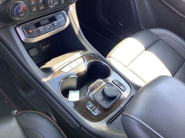 Used 2023 GMC Acadia AT4 w/ Technology Package image 18