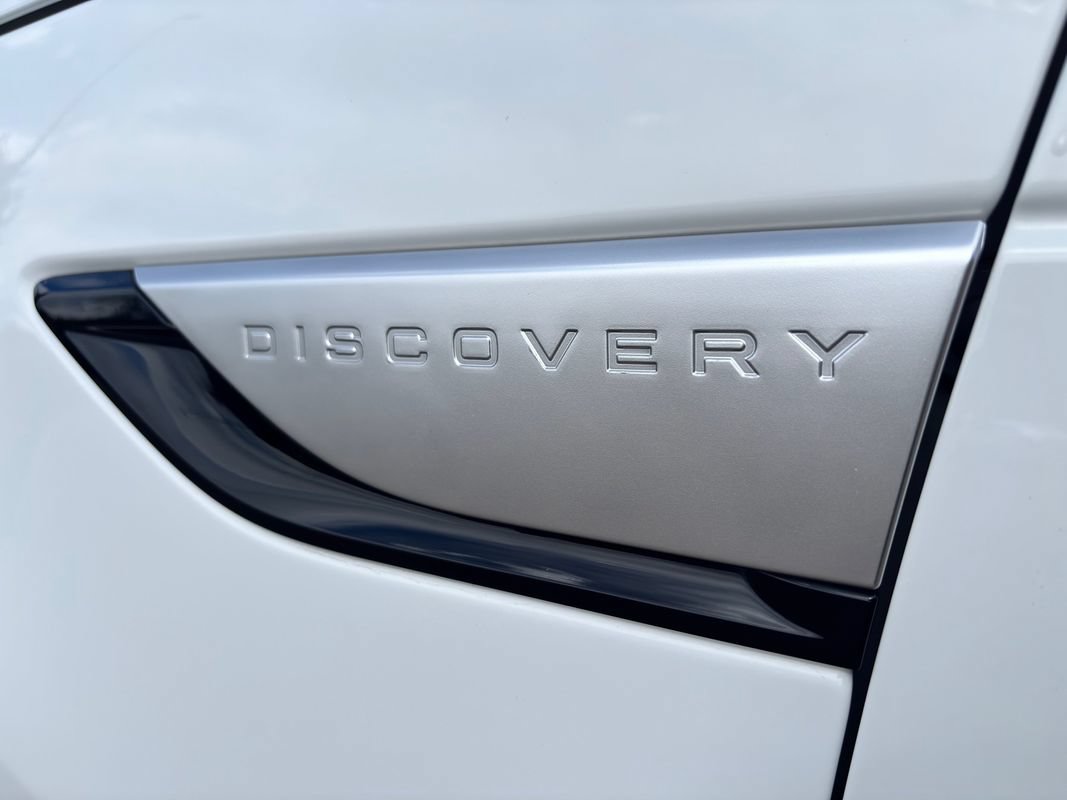 Used 2017 Land Rover Discovery HSE Luxury AWD/4WD image 14