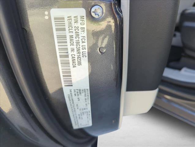 Used 2022 Chrysler Pacifica Touring-L image 28