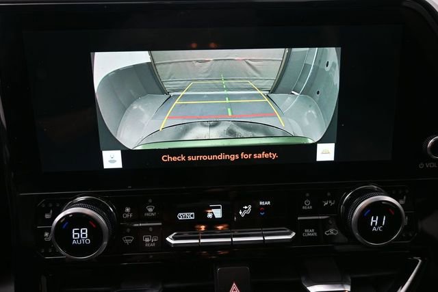 Used 2023 Toyota Highlander Limited FWD image 32