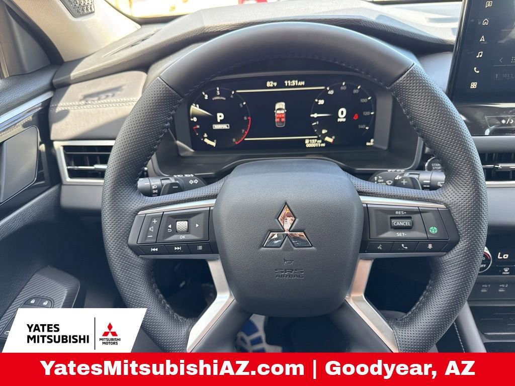 New 2026 Mitsubishi Outlander SE image 12