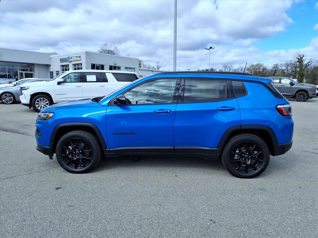 New 2026 Jeep Compass Latitude image 7