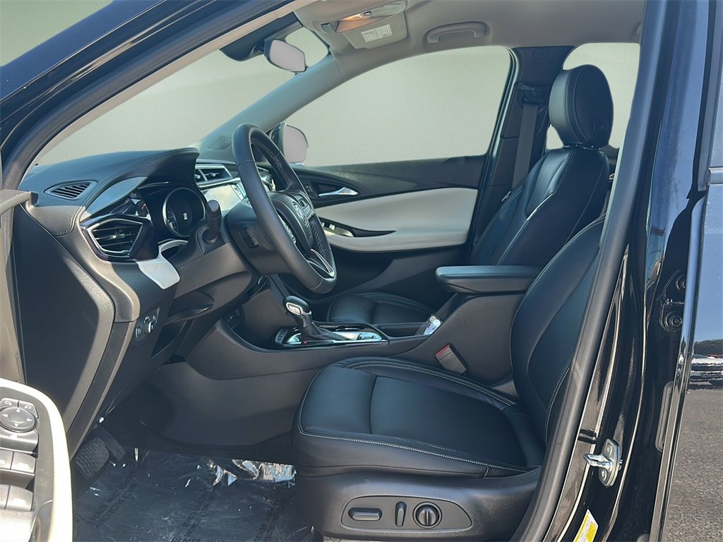 Used 2023 Buick Encore GX Preferred w/ Cold Weather Comfort Package image 9