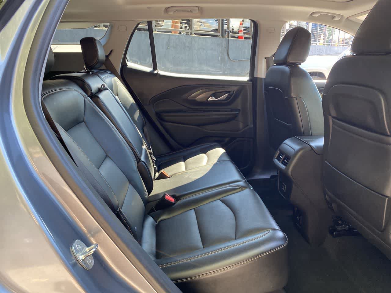 Used 2020 GMC Terrain SLT w/ Preferred Package AWD/4WD image 17