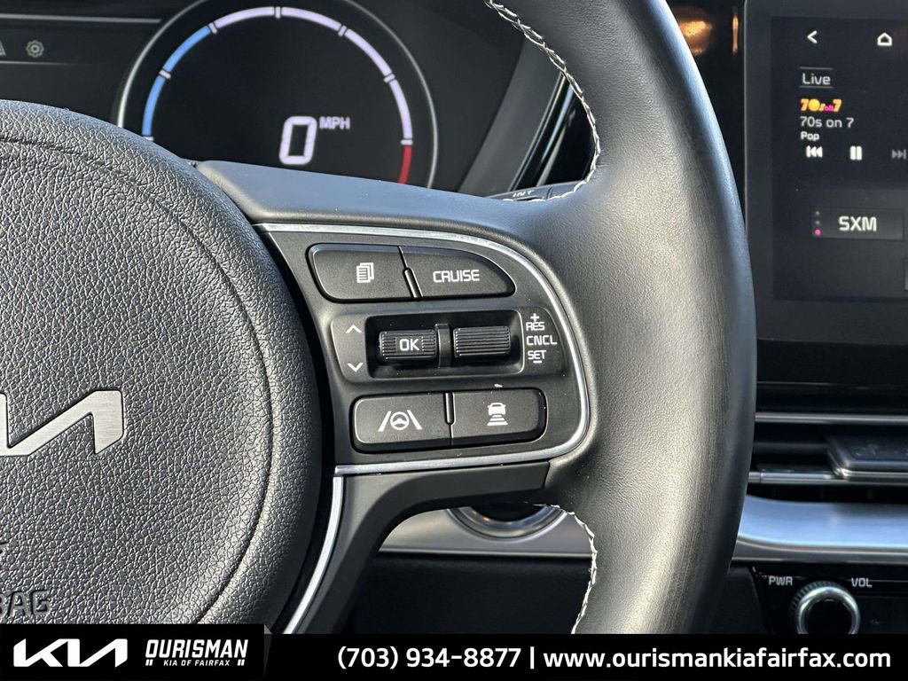 Used 2022 Kia Niro EX w/ Cold Weather Package image 10