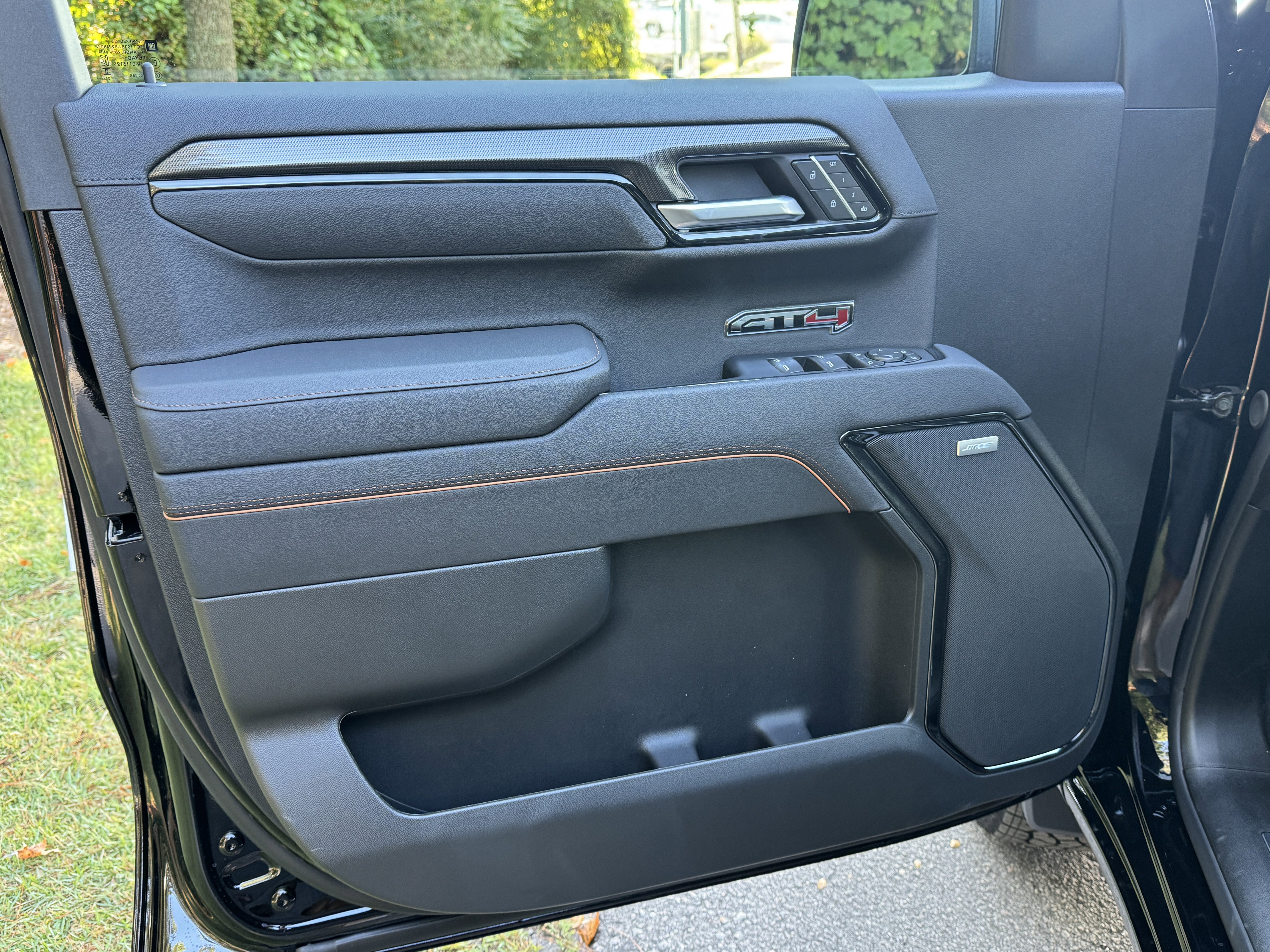 New 2026 GMC Sierra 1500 AT4 w/ Technology Package image 16