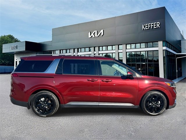 Certified 2023 Kia Carnival SX image 9