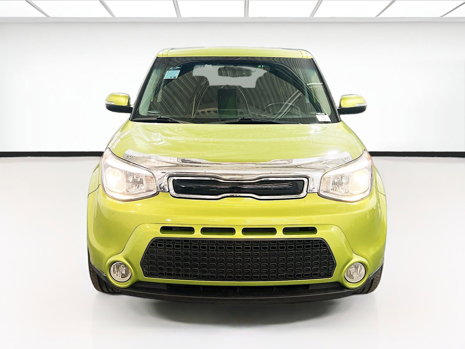 Used 2014 Kia Soul ! FWD image 2