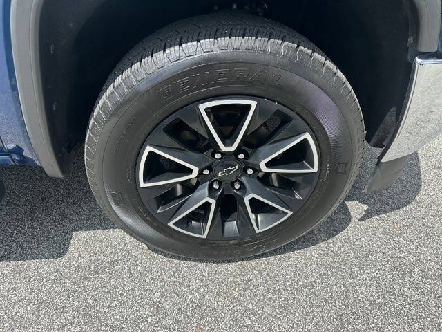 Used 2017 GMC Sierra 1500 SLE w/ SLE Value Package AWD/4WD image 14