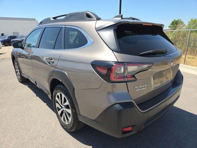 Certified 2024 Subaru Outback Premium AWD/4WD image 5