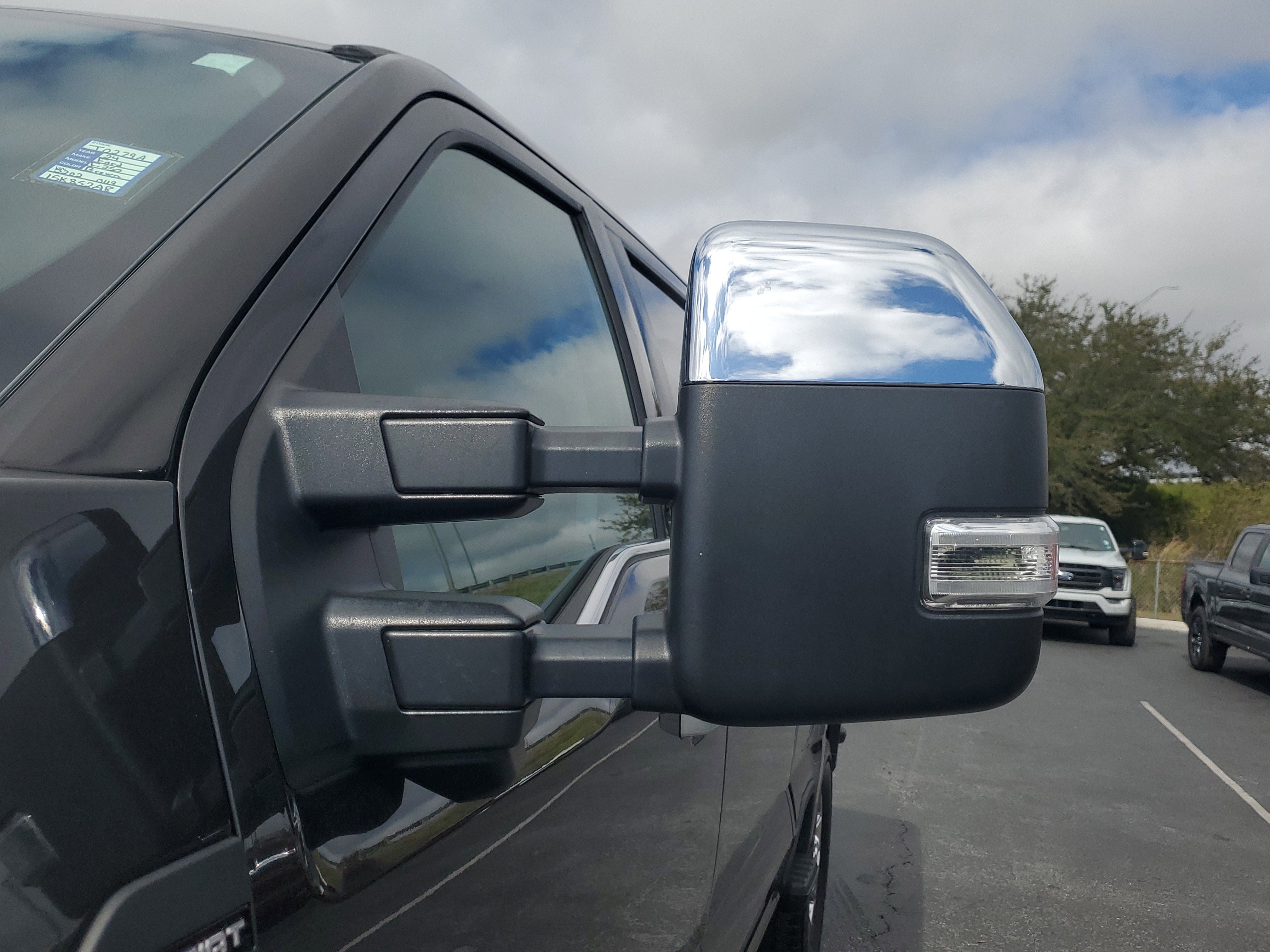 Certified 2024 Ford F250 Lariat w/ Lariat Ultimate Package image 4