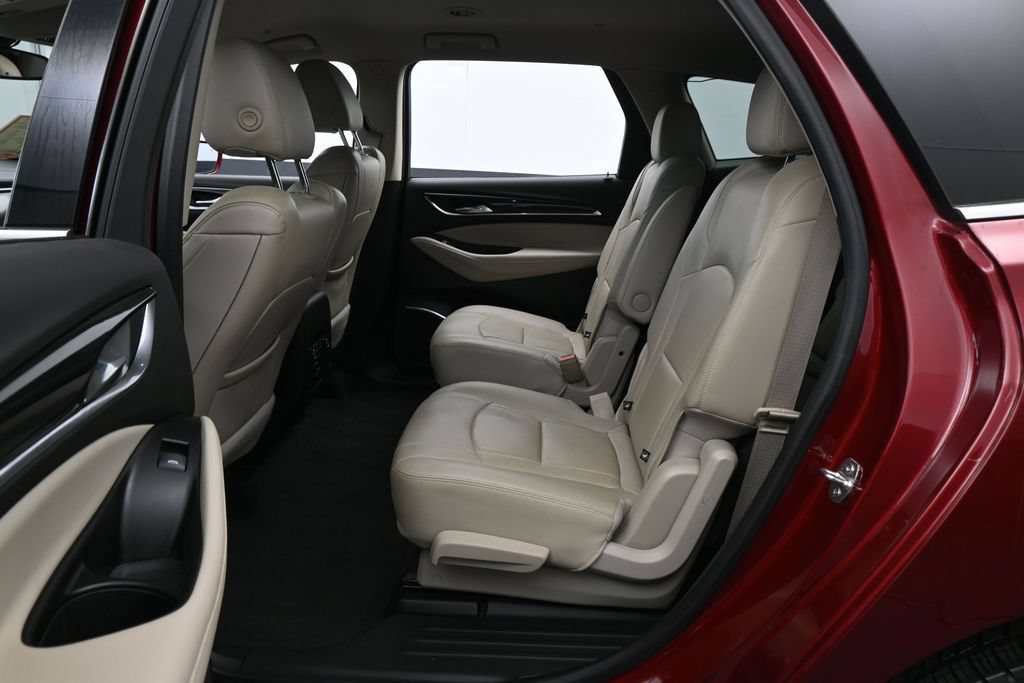 Used 2020 Buick Enclave Essence FWD image 28