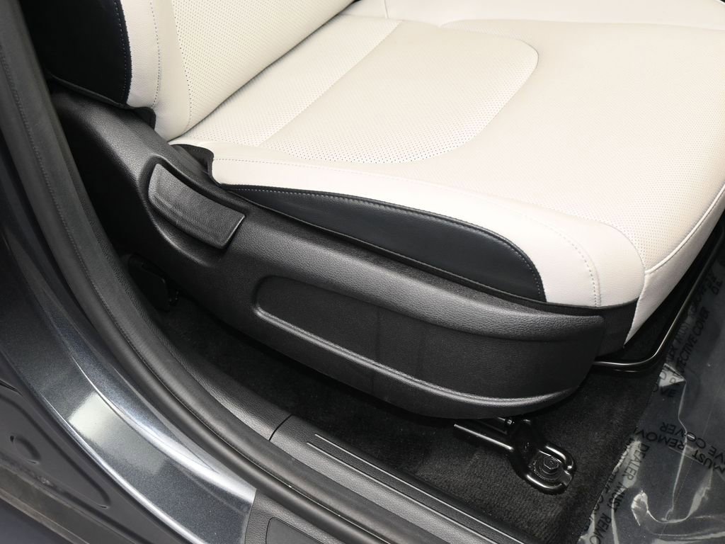 Used 2023 Kia Sportage EX image 43