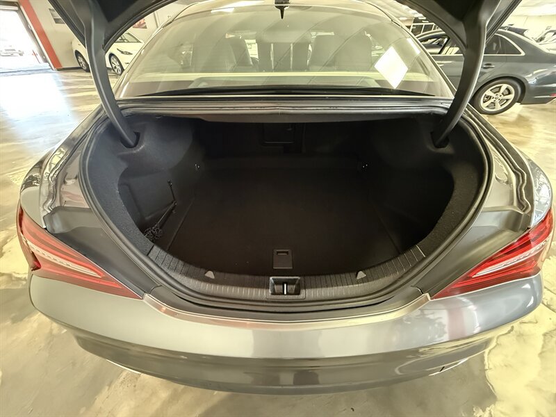 Used 2018 Mercedes-Benz CLA 250 image 27