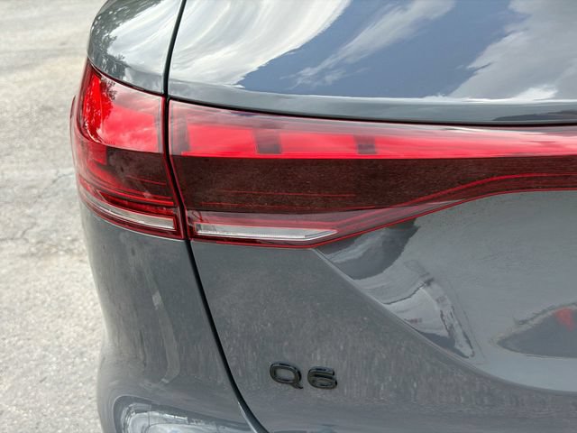 Certified 2025 Audi Q6 e-tron Premium Plus w/ Premium Plus AWD/4WD image 10