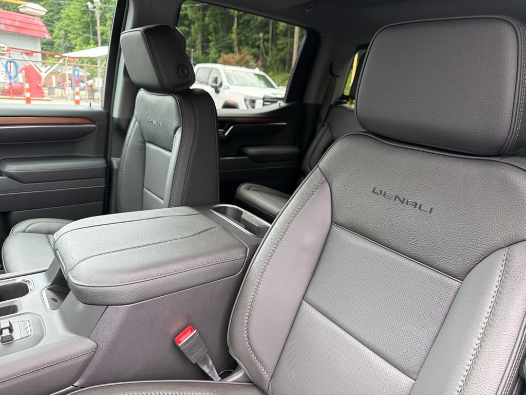 New 2026 GMC Sierra 1500 Denali w/ Denali Reserve Package AWD/4WD image 10