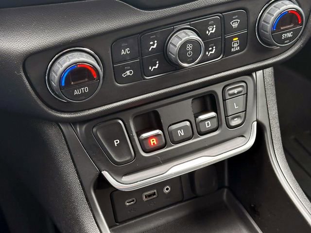 Used 2020 GMC Terrain SLE w/ Driver Convenience Package image 24