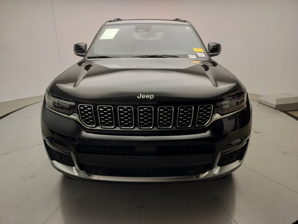 Used 2024 Jeep Grand Cherokee L Summit AWD/4WD image 2