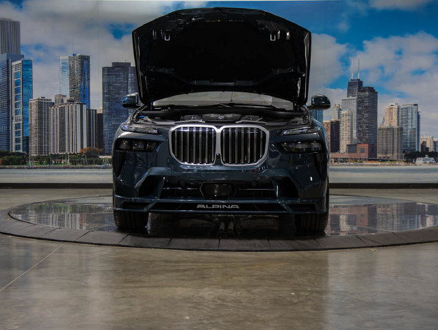 Used 2026 BMW ALPINA XB7 AWD/4WD image 4