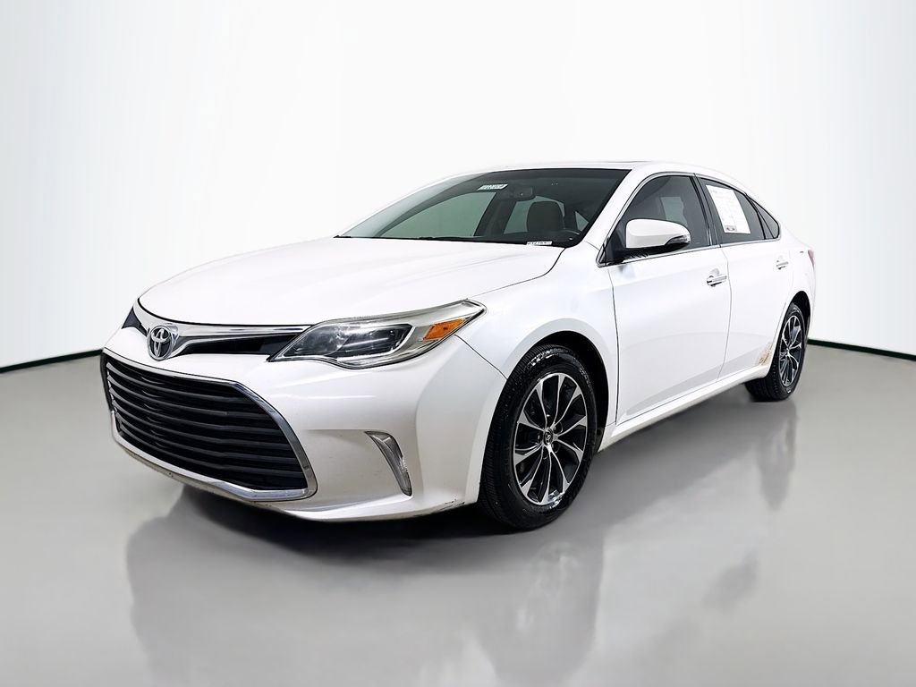 Used 2016 Toyota Avalon XLE Plus image 3