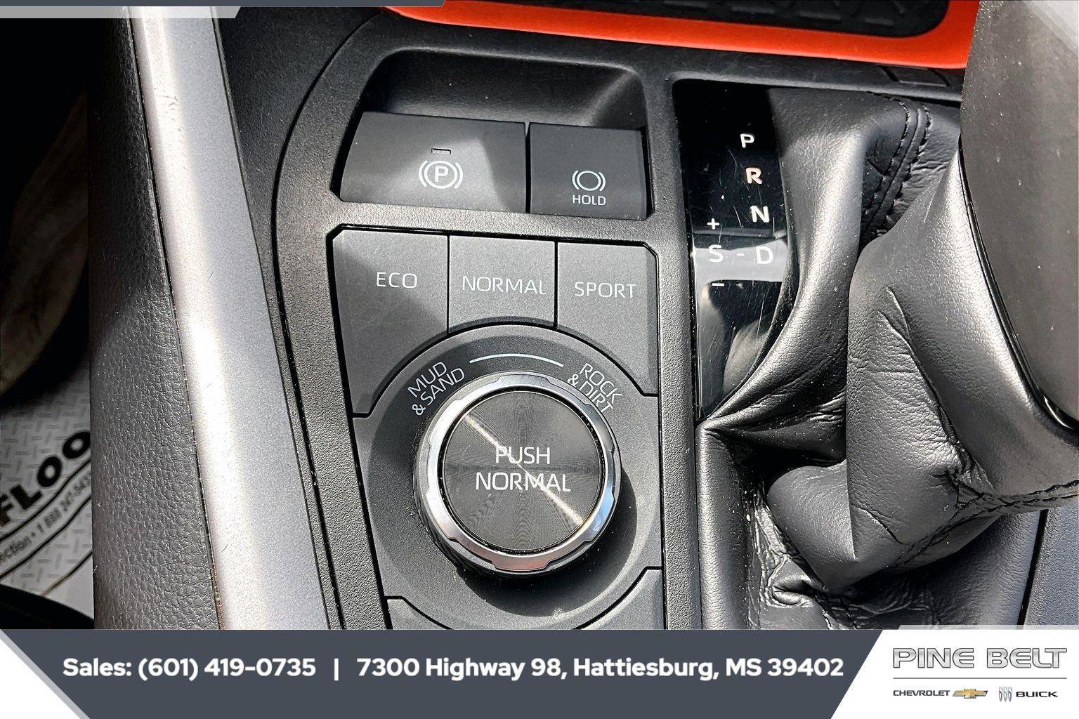 Used 2024 Toyota RAV4 Adventure AWD/4WD image 23