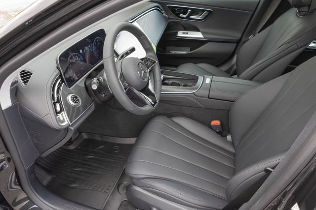 New 2026 Mercedes-Benz E 350 4MATIC Sedan image 2