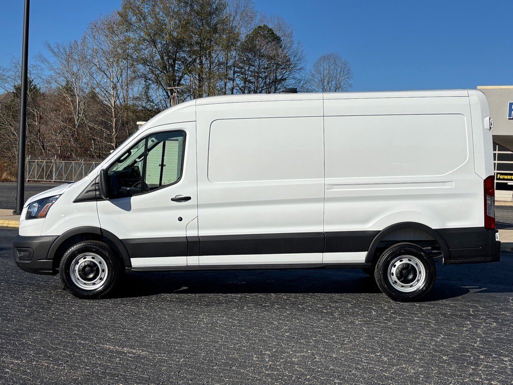 New 2026 Ford Transit 250 148 Medium Roof image 18