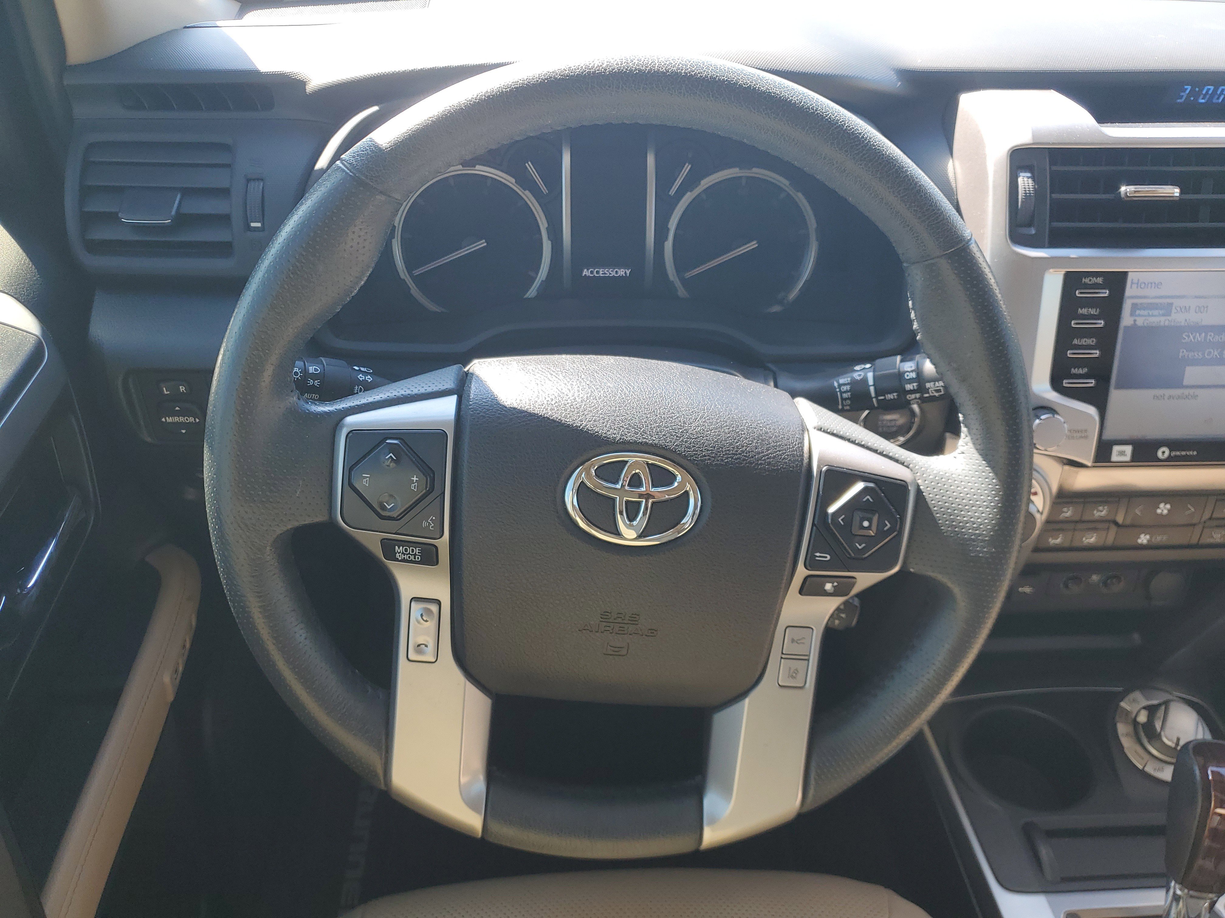 Used 2020 Toyota 4Runner 4WD image 17