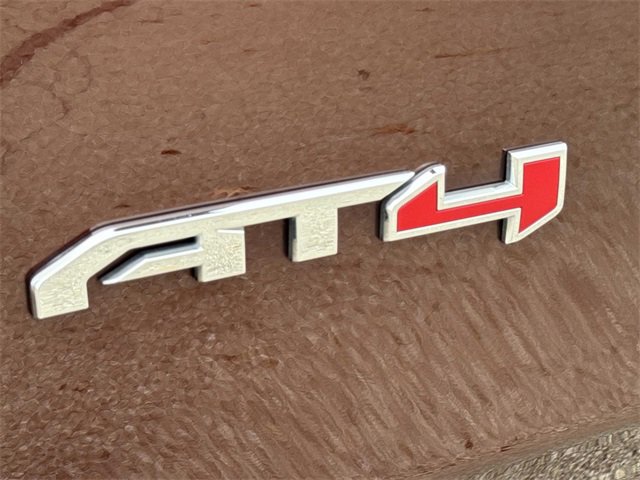 Used 2023 GMC Yukon AT4 w/ Technology Package image 10