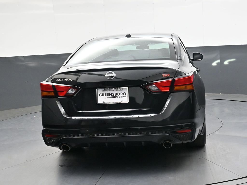 Used 2023 Nissan Altima 2.5 SR FWD image 4