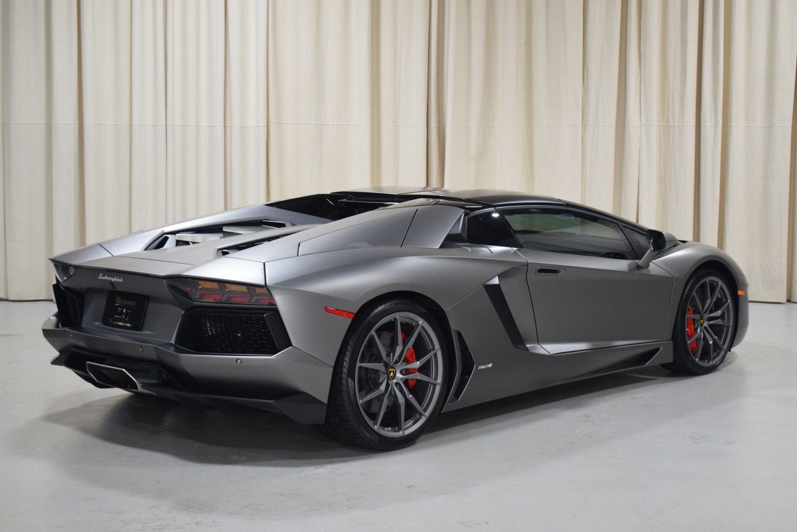 Used 2016 Lamborghini Aventador LP 700-4 AWD/4WD image 10
