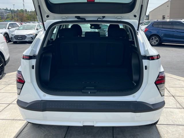 Certified 2024 Hyundai Kona SE FWD image 10